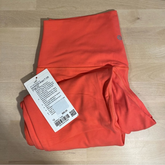 NWT lululemon Align™ High-Rise Crop 23" - Picture 6 of 6